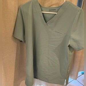 Mandala scrub top. Women’s L
